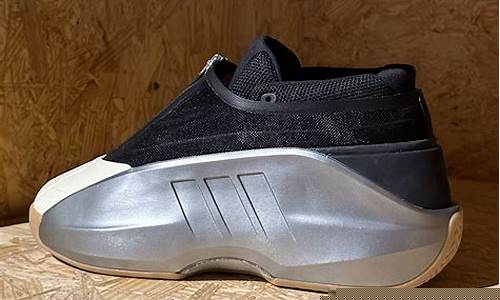 阿迪球鞋定制-adidas定制篮球鞋