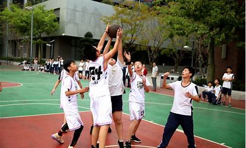 大学里会有什么篮球比赛吗-大学里会有什么