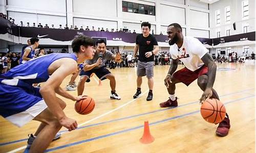 美国十二岁篮球队训练-美国篮球训练小孩现在怎样了