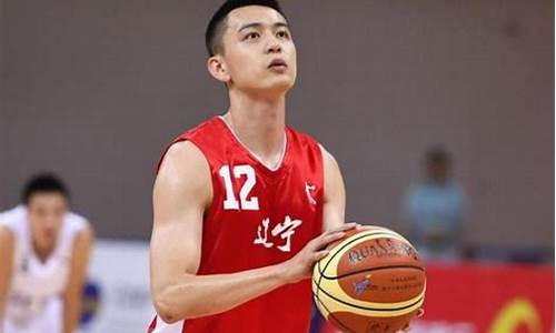 中国篮球明星11号-中国篮球运动员11号是谁