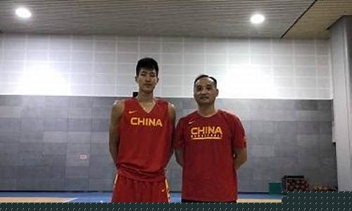 篮球国奥队14号是谁的-篮球国奥队14号是谁