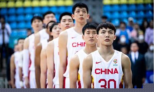 中国篮球第一人是谁-中国篮球队首发队员名单