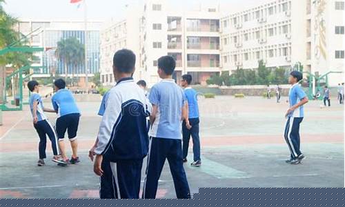 深圳有啥打篮球的中学-深圳有什么篮球学校