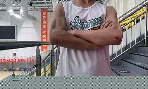 打篮球剪怎样的头发好看-打篮球剪怎样的头发