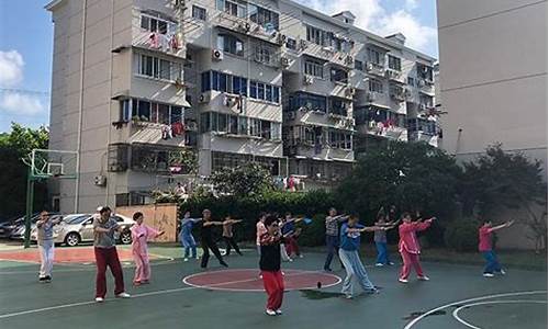 广场舞占篮球场能报警吗-广场舞占篮球场能报警吗视频