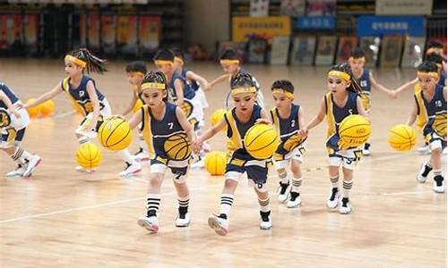姚明幼儿园篮球比赛-楚雄州幼儿园篮球宝贝 视频